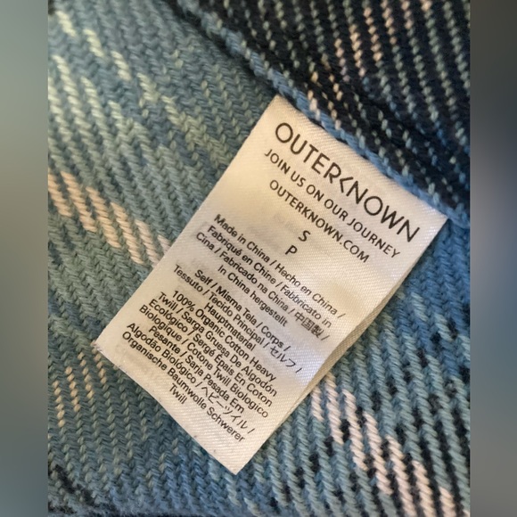 The Blanket Shirt - Picture 3 of 7